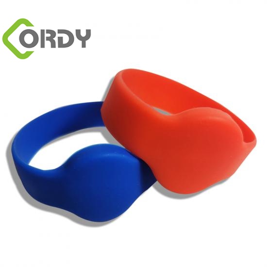 waterproof silicone wristband for swimming