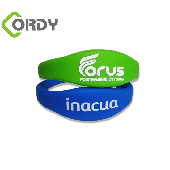 custom silicone wristbands